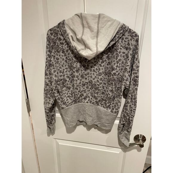 Athleta grey leopard print zip up size XXS - Picture 4 of 4